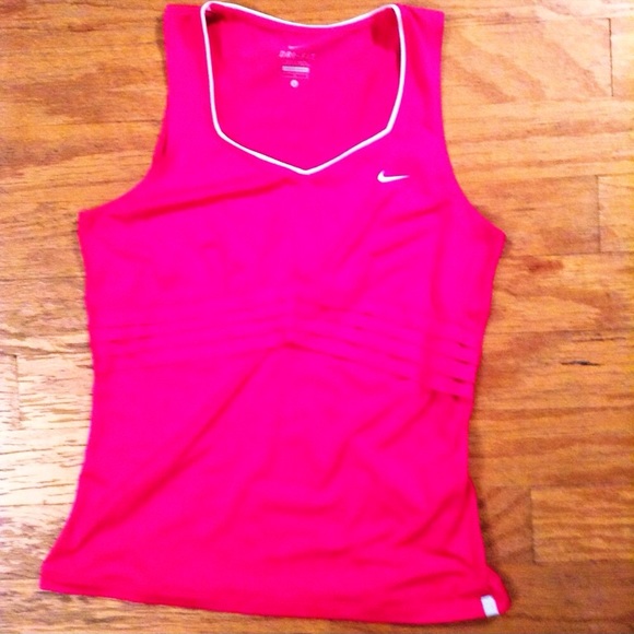 Nike Tops - NWOT Nike Dri-fit tank top Size L